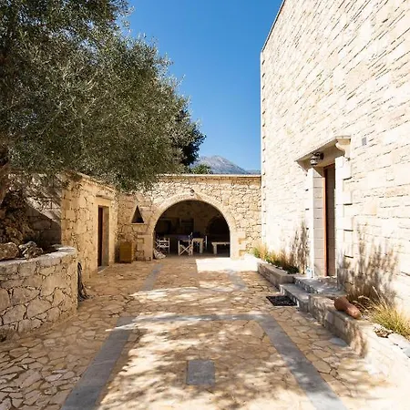 Prinus Country Retreat Apokoronas, Heated Pool, 13km From The Sea ヴィラ *