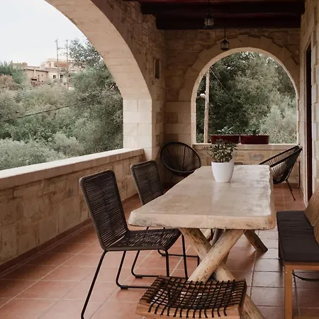 ヴィラ Prinus Country Retreat Apokoronas, Heated Pool, 13km From The Sea Embrósneros
