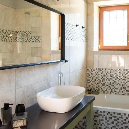 Prinus Country Retreat Apokoronas, Heated Pool, 13km From The Sea